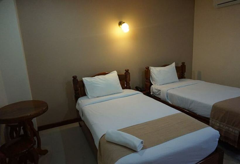 בית מלון כפרי Np Residence