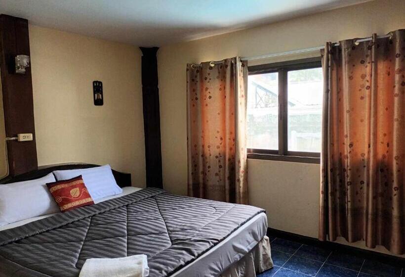 Отель Patong Rose Guest House 50m To Beach