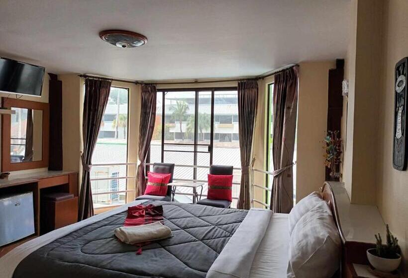 Отель Patong Rose Guest House 50m To Beach