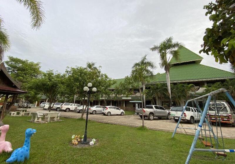 Отель Phuphan Park