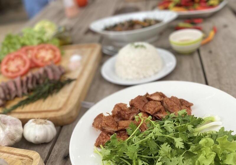 Отель Phuphan Park