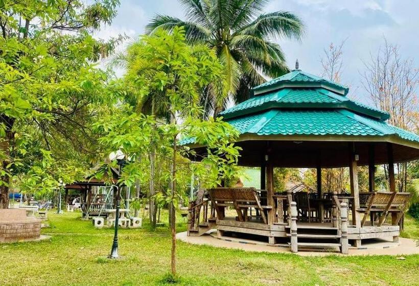 Отель Phuphan Park