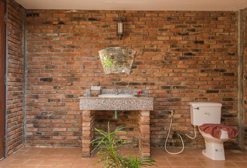 호텔 Raks Thai Resort