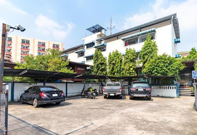 Hotel Riski Residence Bangkok Noi   Wasit Apartment