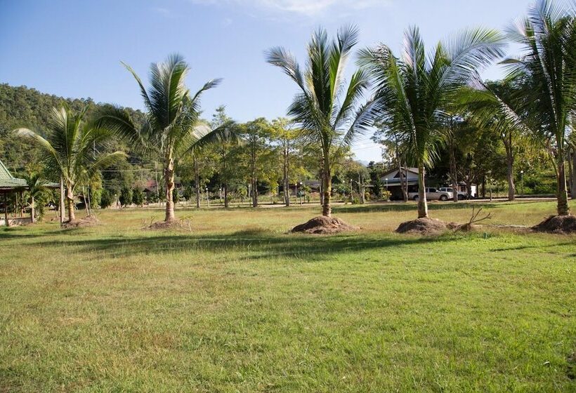 호텔 Saksuay Klangdoi Resort