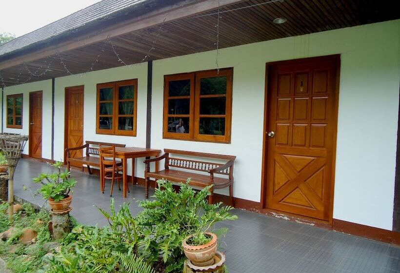 호텔 Saksuay Klangdoi Resort