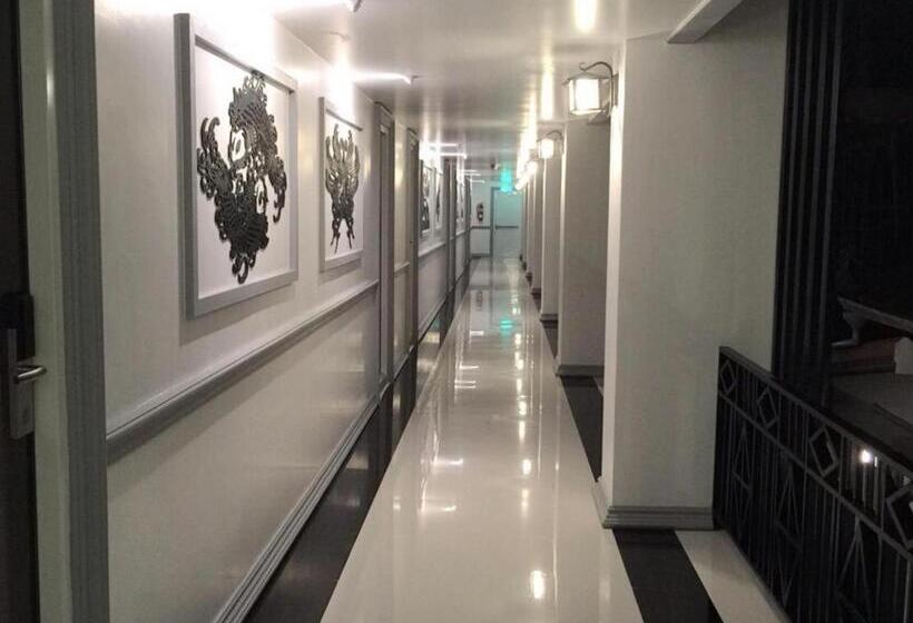 ホテル Samranchaykhong