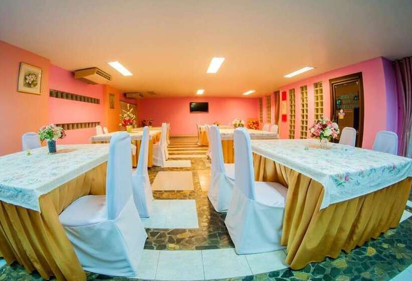 Hotel โรงแรมสยามบูทีค บุรีรัมย์