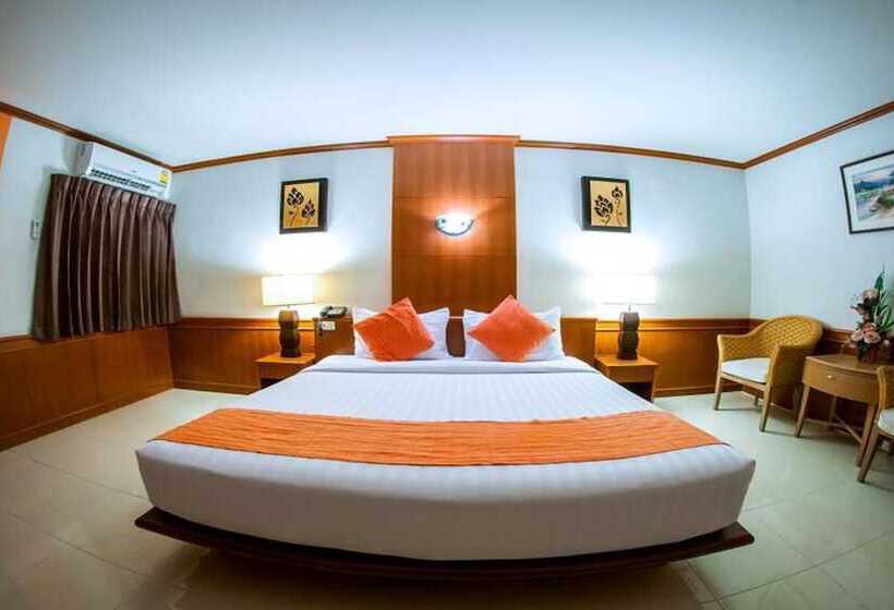 Hotelli โรงแรมสยามบูทีค บุรีรัมย์