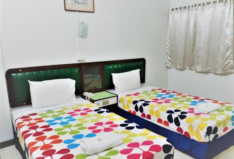 Отель Singapore