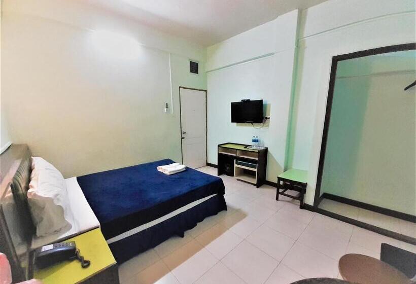 Отель Singapore