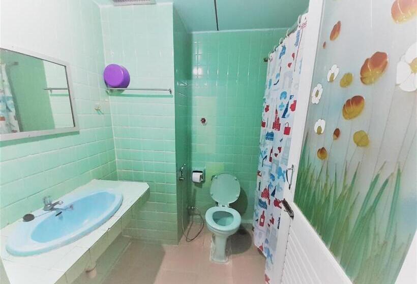 Отель Singapore