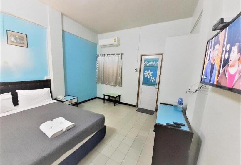 Отель Singapore