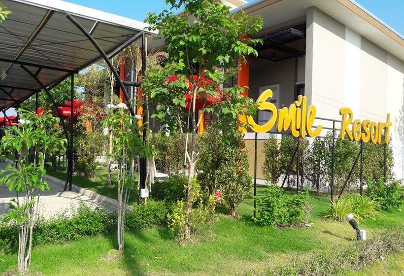 בית מלון כפרי Smile Resort