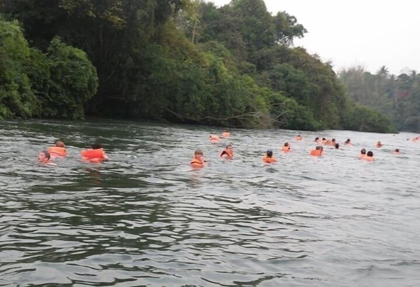 호텔 Star Hill River Kwai Resort