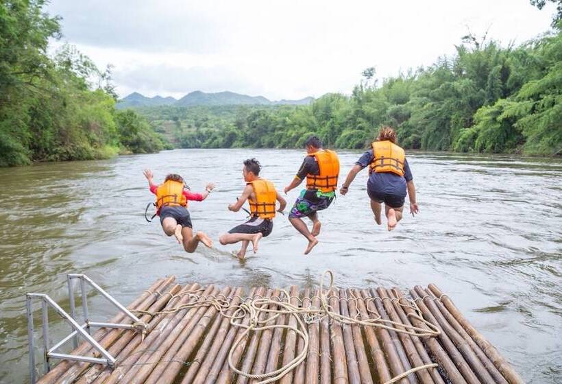 호텔 Star Hill River Kwai Resort