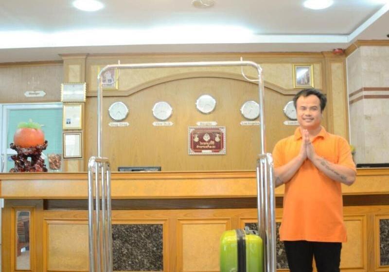 호텔 Submukda Phoomplace