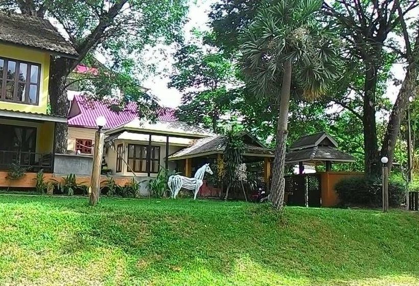 호텔 The Point Villa Mae Hong Son