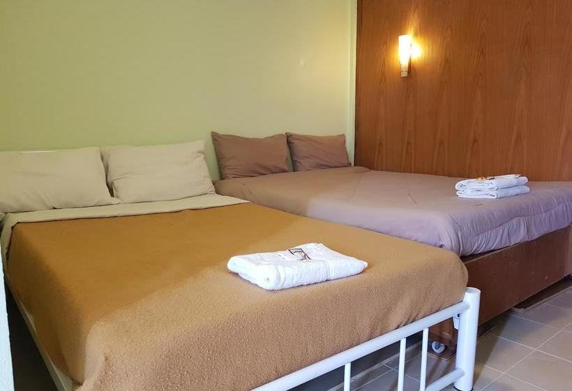 فندق The River Guest House