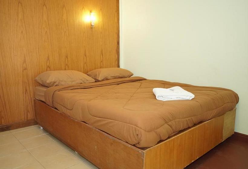 فندق The River Guest House