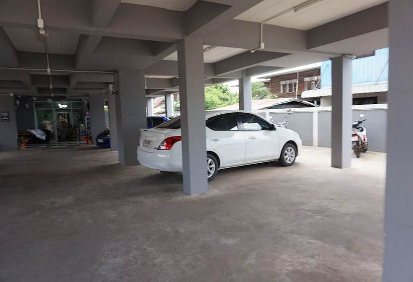 酒店 The Riverfront Place