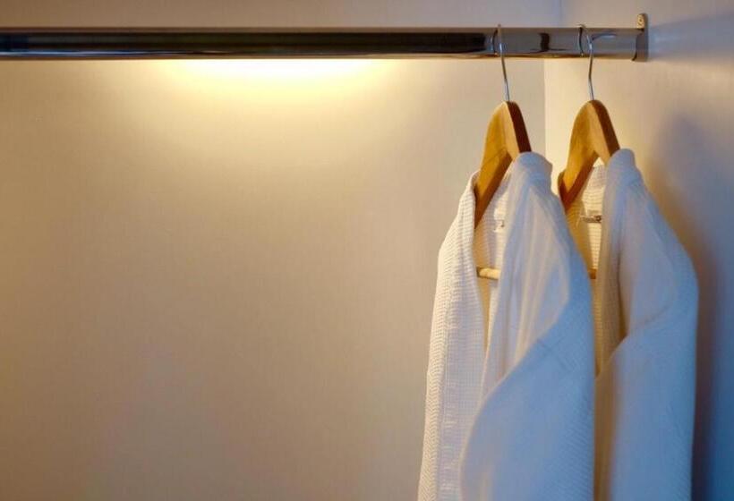 호텔 The Zense Boutique