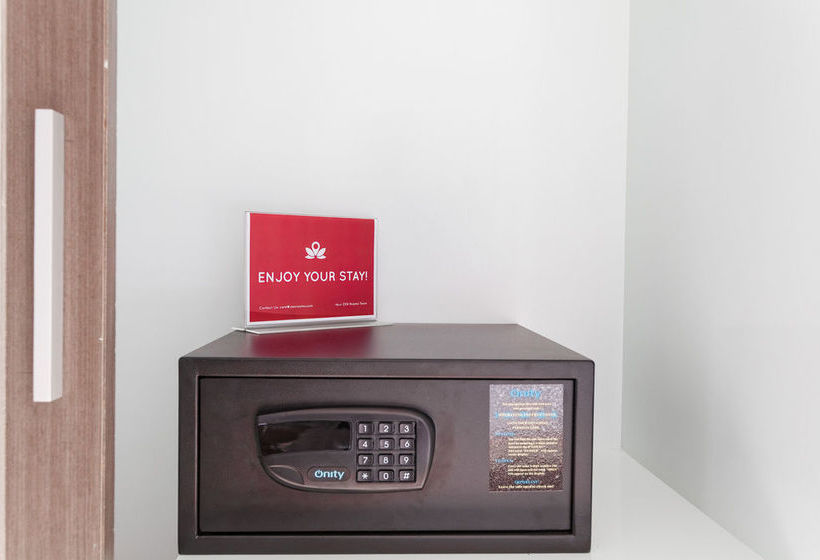 ホテル Zen Rooms Patong Soi Chuwong