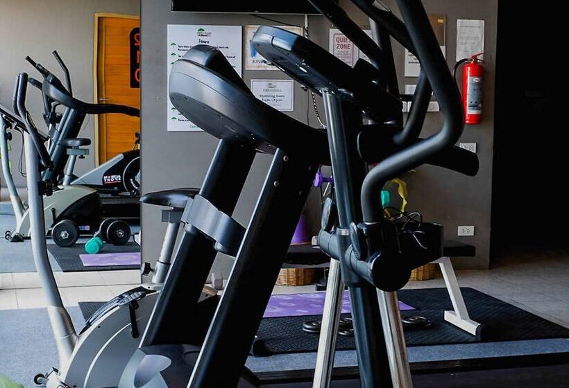 Mad Monkey Chiang Mai   Hostel