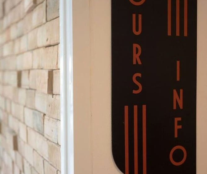 Mad Monkey Chiang Mai   Hostel