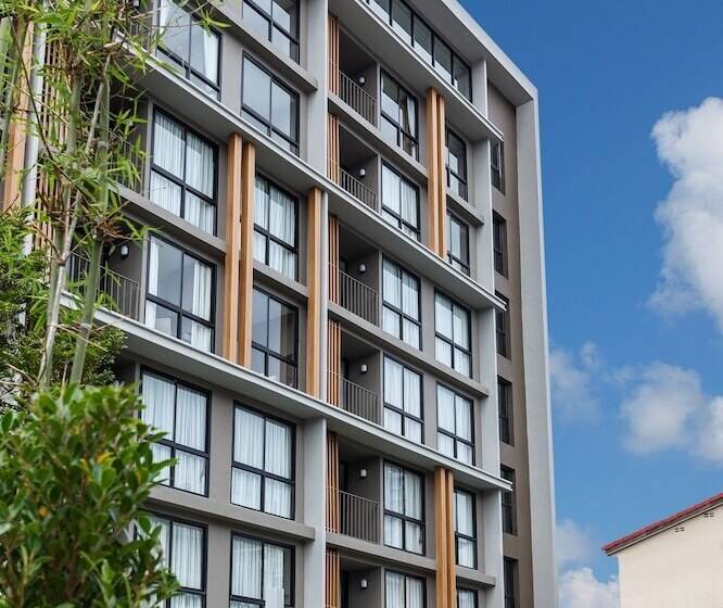 Madera Residence Sriracha
