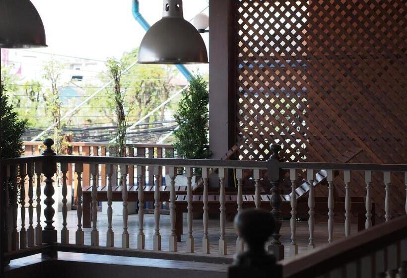 ペンション Chommuang Guest House