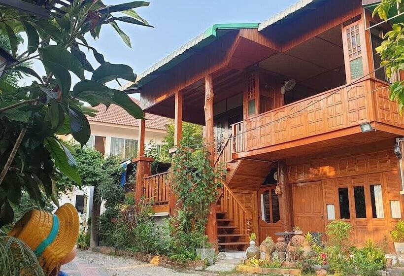 펜션 Kanecha's Home Lampang