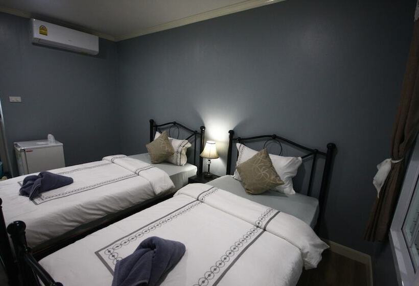 بنسيون Sky Cottage