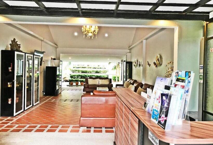 Royal Lee Resort And Spa