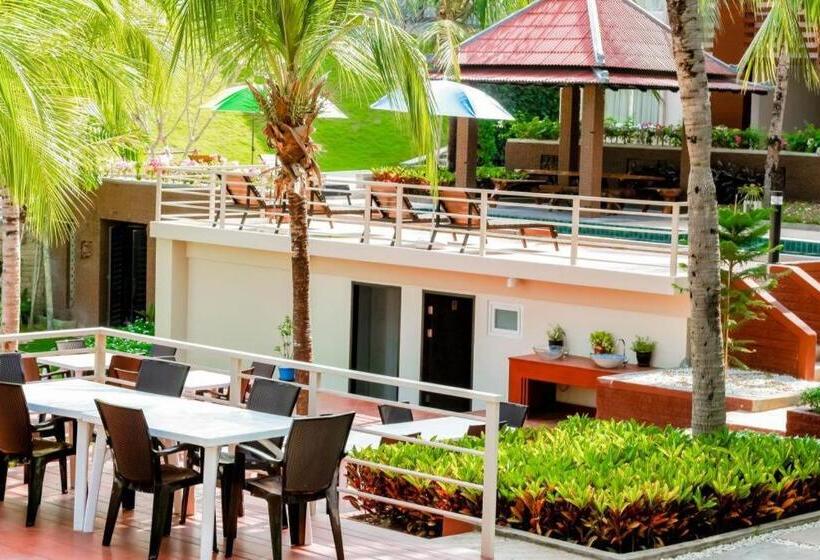 Royal Lee Resort And Spa