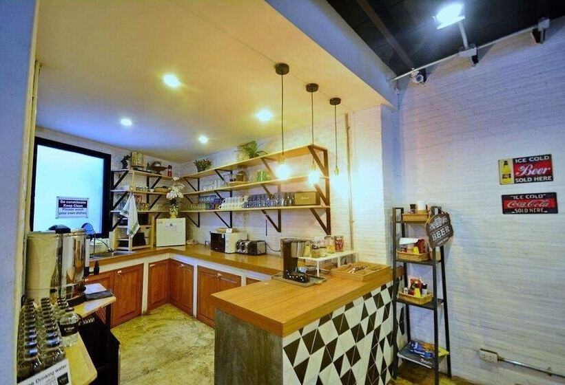 Strips The Poshtel Hostel