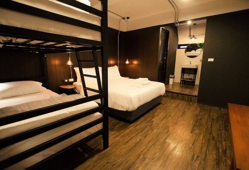 Strips The Poshtel Hostel