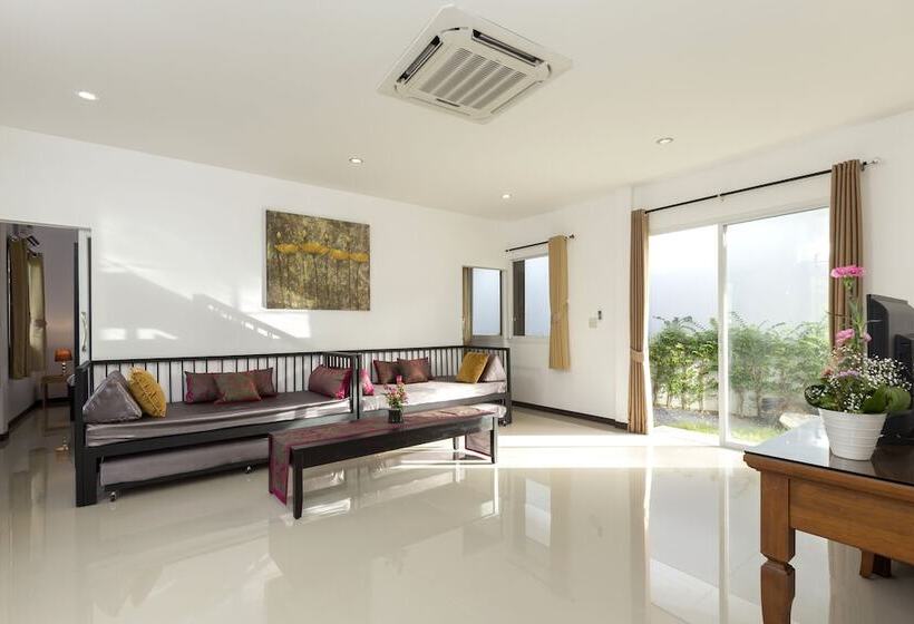 The Lantern Hostel And Spa