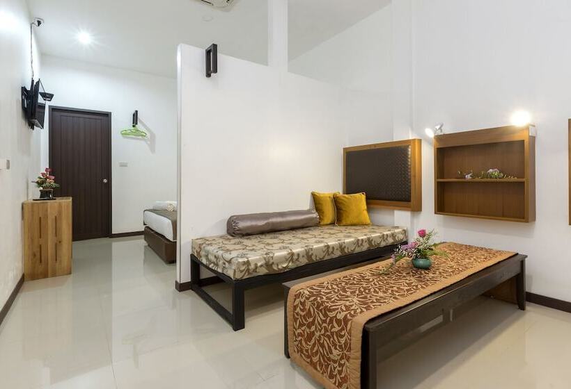 The Lantern Hostel And Spa