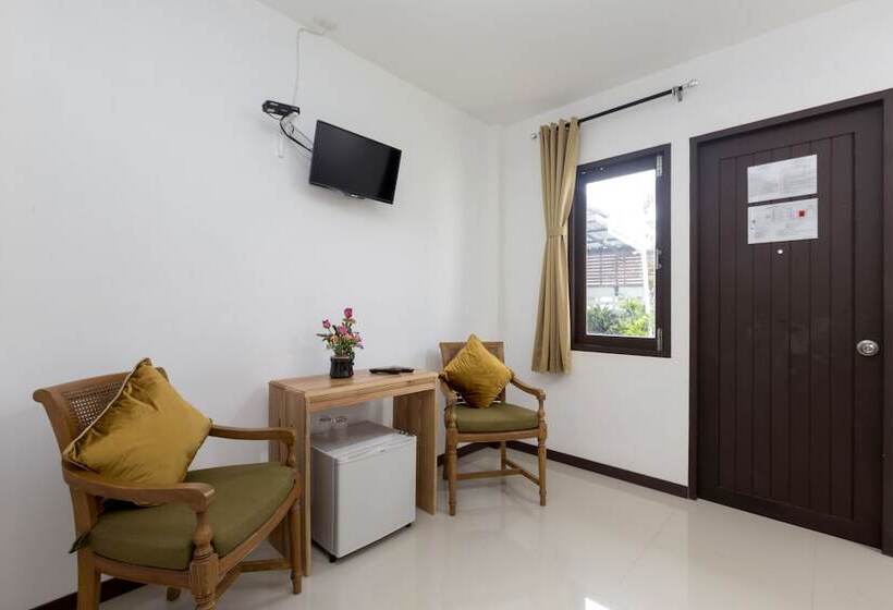 The Lantern Hostel And Spa