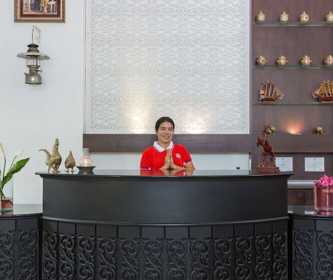 The Lantern Hostel And Spa