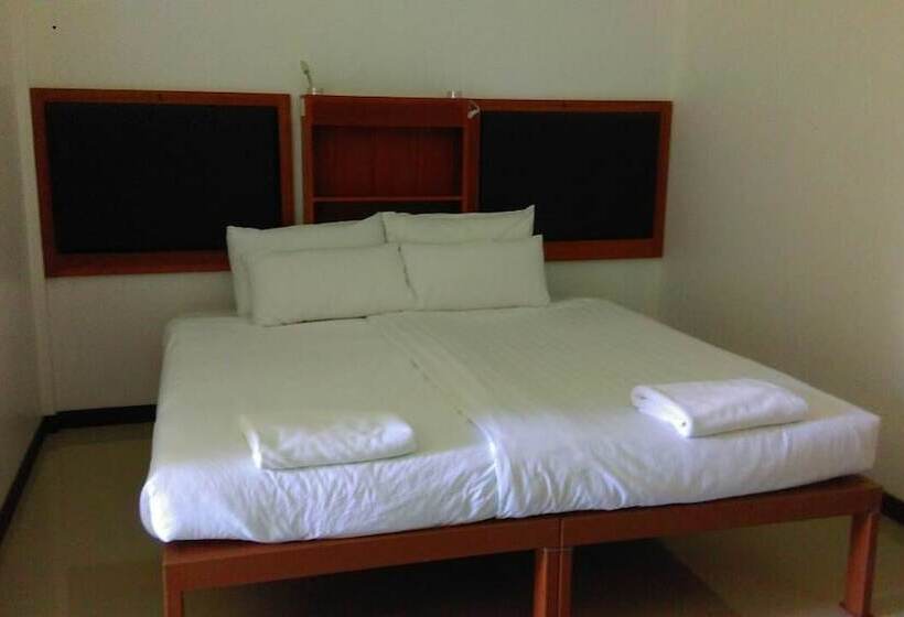 The Lantern Hostel And Spa