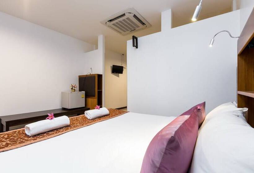 The Lantern Hostel And Spa