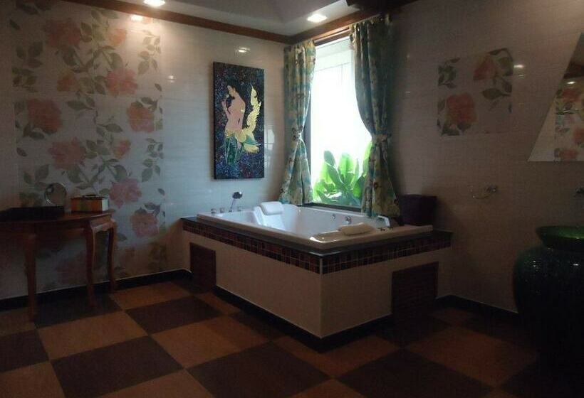 Villa Angelica Bed And Breakfast In Phuket