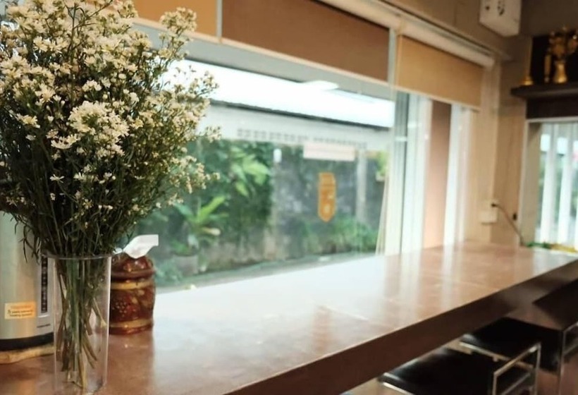 호스텔 Puangpech Place