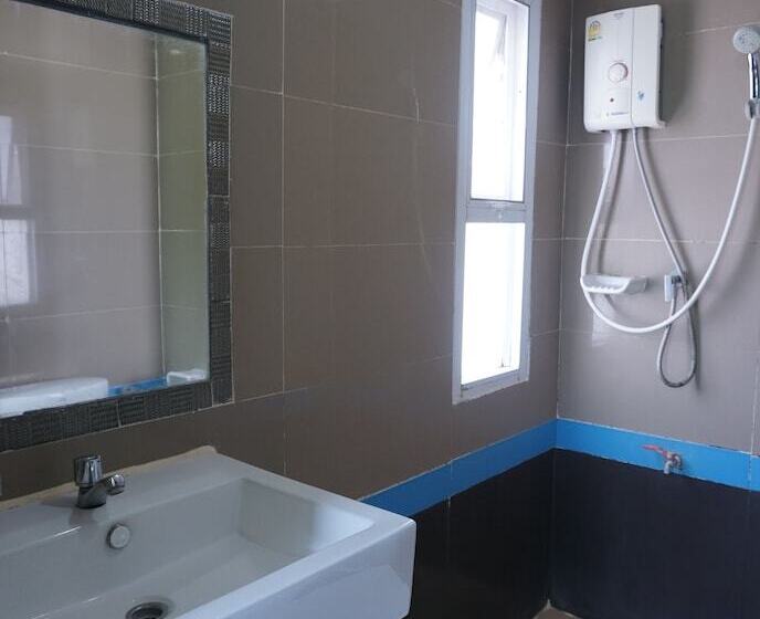 호스텔 Puangpech Place