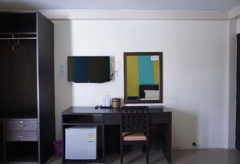 호스텔 Puangpech Place