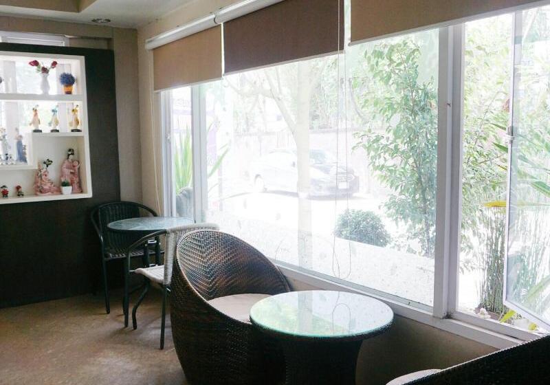 호스텔 Puangpech Place