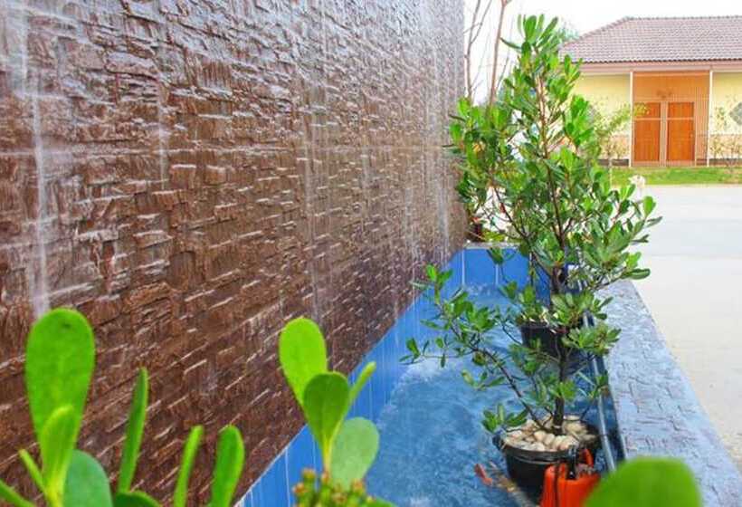 Baan Maesot Boutique Resort