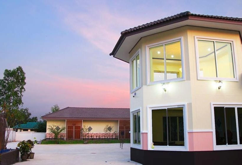 Baan Maesot Boutique Resort